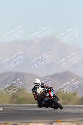 media/Oct-26-2025-Race Pace (Sun) [[c1447ca738]]/Non Verified (1st 20 Minutes of every Hour)/4-Turn 14 (1110am)/